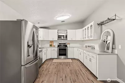 17022 190th Avenue E, Renton, WA 98058 - Photo 9