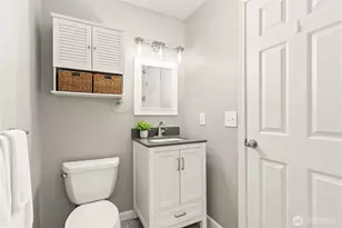 17022 190th Ave E, Renton, WA 98058 - Photo 11