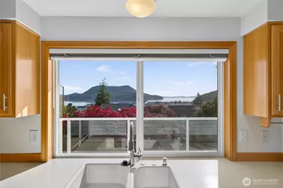 5012 Macbeth Drive, Anacortes, WA 98221 - Photo 9