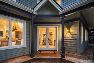 2038 9th St W, Kirkland, WA 98033 - Photo 3