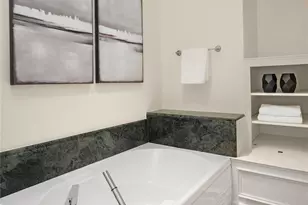 2038 9th St W, Kirkland, WA 98033 - Photo 19