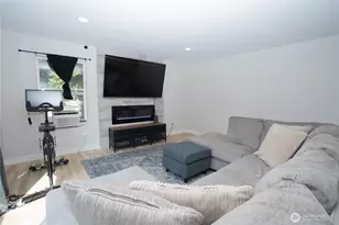 18830 108th Ave SE, Renton, WA 98055 - Photo 9