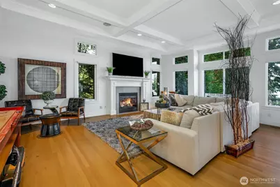 13130 Holmes Point Drive NE, Kirkland, WA 98034 - Photo 3