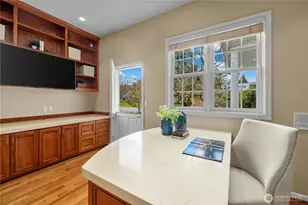 649 E Lake Sammamish Pkwy SE, Sammamish, WA 98074 - Photo 23