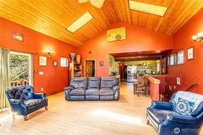 8102 Silva Avenue SE, Snoqualmie, WA 98065 - Photo 5
