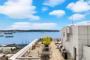 121 Vine St, Seattle, WA 98121 - Photo 17