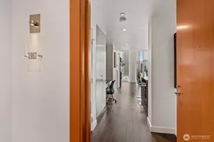 909 5th Ave, Seattle, WA 98104 - Photo 23