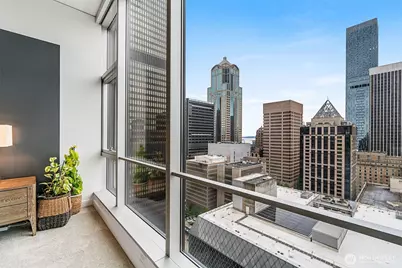 909 5th Avenue #1902, Seattle, WA 98104 - Photo 17
