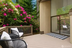 2422 Sahalee Dr W, Sammamish, WA 98074 - Photo 25