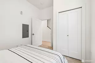 1498 NW 75th St, Seattle, WA 98117 - Photo 13