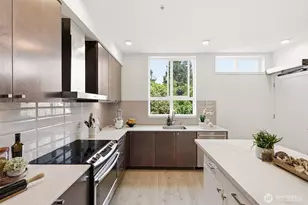 1498 NW 75th St, Seattle, WA 98117 - Photo 7