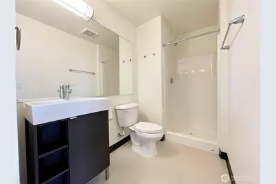 2249 NE 46th Street, Seattle, WA 98105 - Photo 9