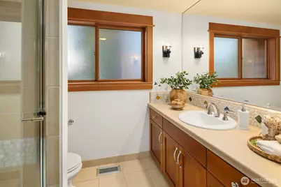 7816 NE 32nd Street, Medina, WA 98039 - Photo 31