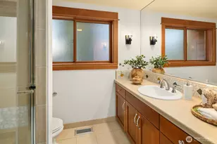 7816 NE 32nd St, Medina, WA 98039 - Photo 31