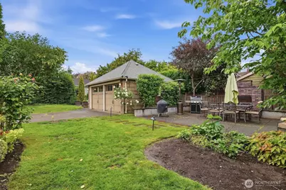 1560 28th Avenue W, Seattle, WA 98199 - Photo 33