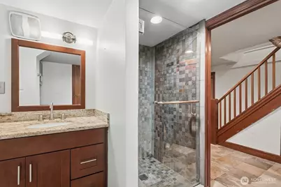 1560 28th Avenue W, Seattle, WA 98199 - Photo 29