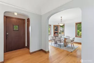 1560 28th Ave W, Seattle, WA 98199 - Photo 9