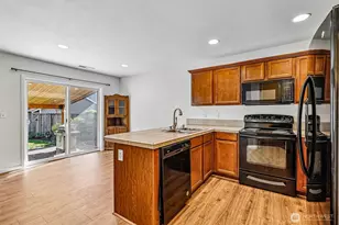6404 35th St NE, Marysville, WA 98270 - Photo 9