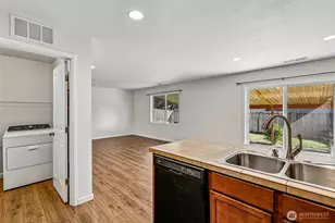 6404 35th St NE, Marysville, WA 98270 - Photo 11