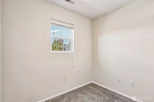 6404 35th St NE, Marysville, WA 98270 - Photo 23