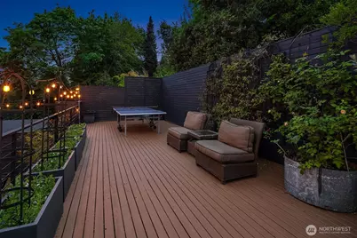 431 26th Avenue E, Seattle, WA 98112 - Photo 33