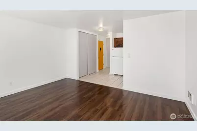 2233 NE 46th Street, Seattle, WA 98105 - Photo 15