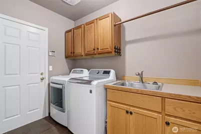 1220 268th Way SE, Sammamish, WA 98075 - Photo 23