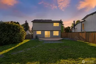 12228 Dayton Ave N, Seattle, WA 98133 - Photo 39