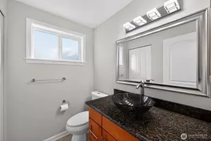 12228 Dayton Ave N, Seattle, WA 98133 - Photo 23
