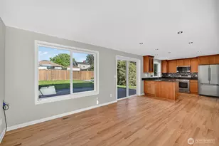 12228 Dayton Ave N, Seattle, WA 98133 - Photo 19