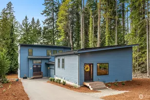10143 Battle Point Dr NE, Bainbridge Island, WA 98110 - Photo 3