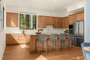 10143 Battle Point Dr NE, Bainbridge Island, WA 98110 - Photo 11