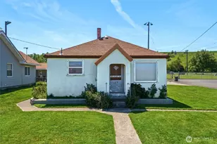 129 Catherine Ave, Milton-Freewater, OR 97862 - Photo 1