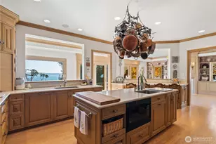 4205 SW Point Robinson Rd, Vashon, WA 98070 - Photo 13