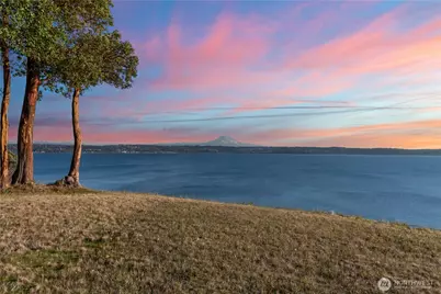 4205 SW Point Robinson Road, Vashon, WA 98070 - Photo 39