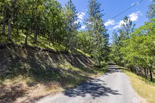 992 Hwy 142 E, Lyle, WA 98635 - Photo 25