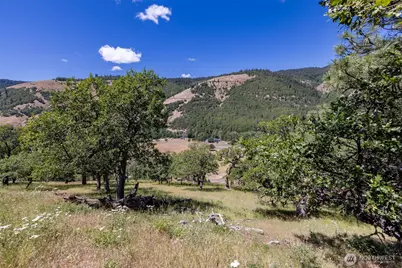992 Highway 142 E, Lyle, WA 98635 - Photo 29