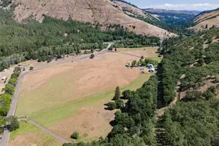 992 Hwy 142 E, Lyle, WA 98635 - Photo 13