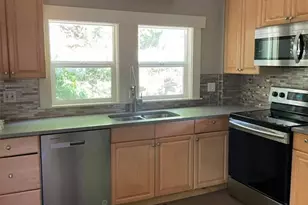 1606 Lakeview Blvd E, Seattle, WA 98102 - Photo 11