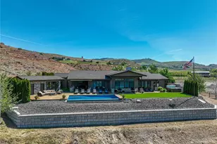 219 Corkscrew Ln, Manson, WA 98831 - Photo 7