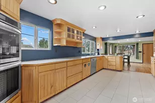 8724 16th Ave SW, Seattle, WA 98106 - Photo 5
