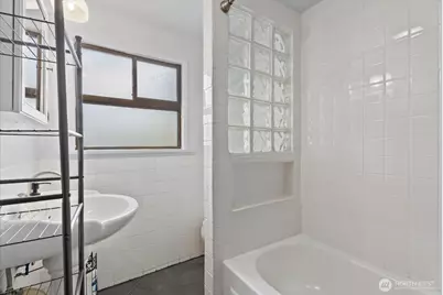 8724 16th Avenue SW, Seattle, WA 98106 - Photo 15