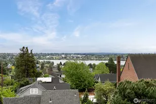 7020 Greenwood Ave N, Seattle, WA 98103 - Photo 17