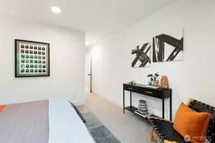 7020 Greenwood Ave N, Seattle, WA 98103 - Photo 9
