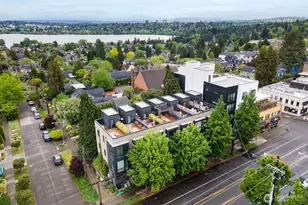 7020 Greenwood Ave N, Seattle, WA 98103 - Photo 25