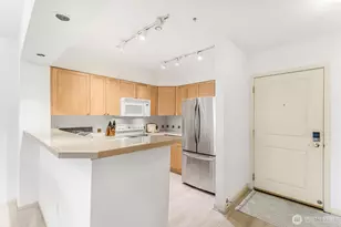 1525 NW 57th St, Seattle, WA 98107 - Photo 3