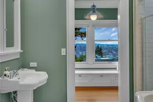 110 Smith St, Seattle, WA 98109 - Photo 21