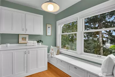110 Smith Street, Seattle, WA 98109 - Photo 23