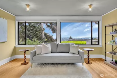 110 Smith Street, Seattle, WA 98109 - Photo 13