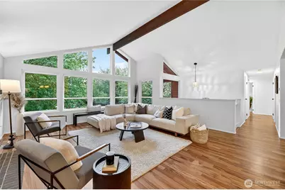 7511 43rd Avenue NE, Seattle, WA 98115 - Photo 3